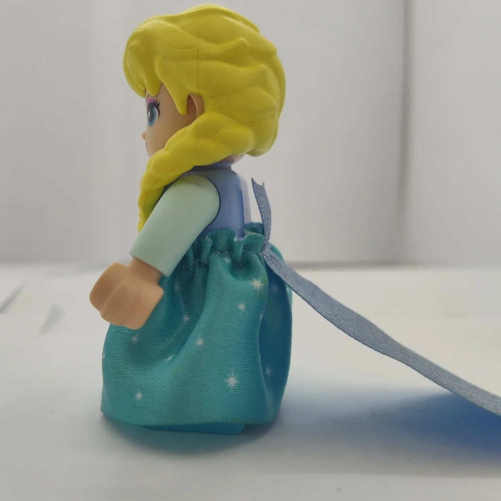 LEGO DUPLO Elsa Princess with Dress from FROZEN Figure